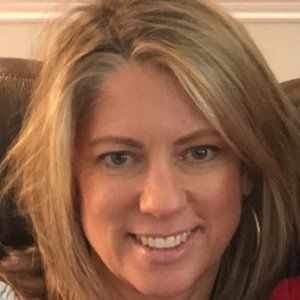 Meet your Posher, Leigh